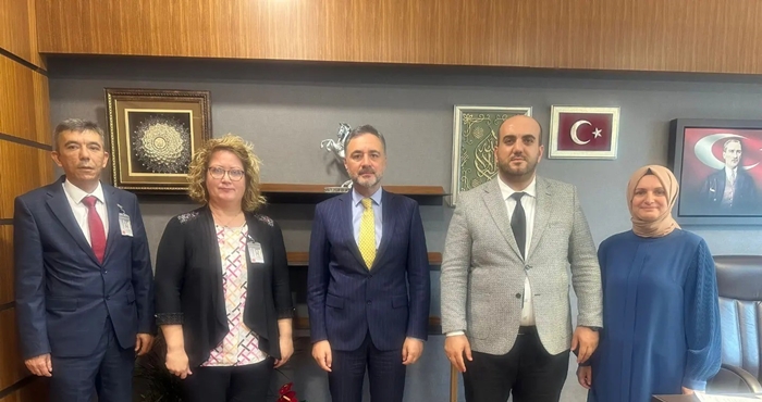 Sağlıkçılardan Milletvekili Sarıçam’a TBMM’de ziyaret