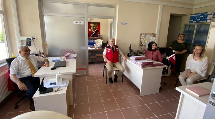 Uysal, Vize Sosyal Hizmet Merkezi Müdürlüğü'nü ziyaret etti
