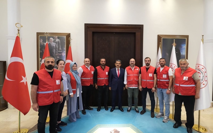 Vali Birol Ekici’ye Kızılay’dan ziyaret