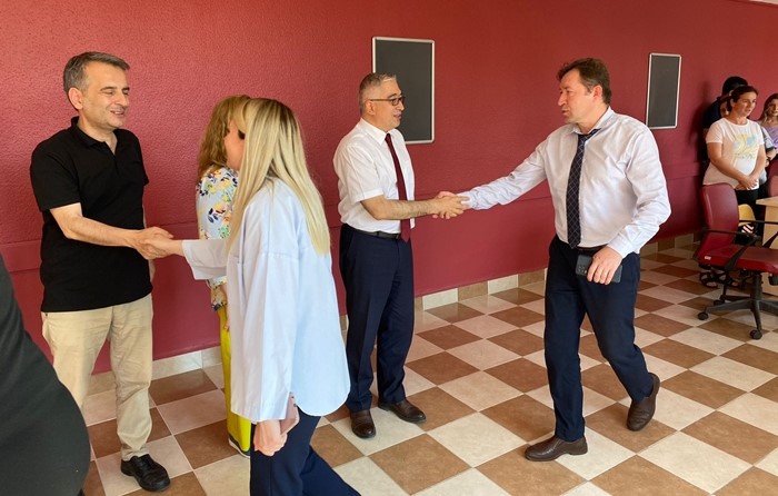 Müdür Uysal Personel ile bayramlaştı