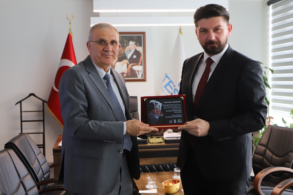 Başkan Albayrak’a Hatay’dan plaket