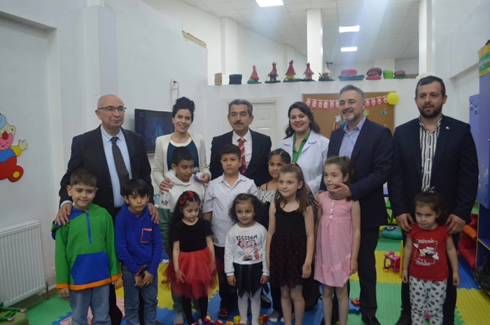 Sarıçam SODAM Kursiyerlerinin düzenlediği sergi açılışına katıldı