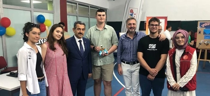 Sarıçam, gençliğin ülkenin en büyük gücü olduğunu söyledi