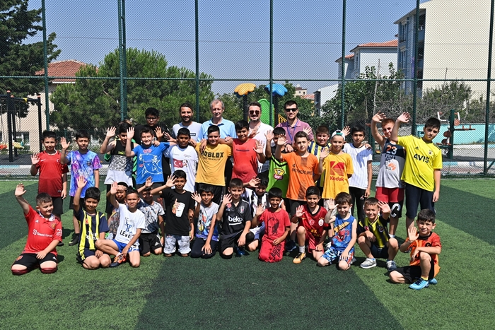 Başkan Uzunlar’dan Yaz Okulu Kurslarına Ziyaret