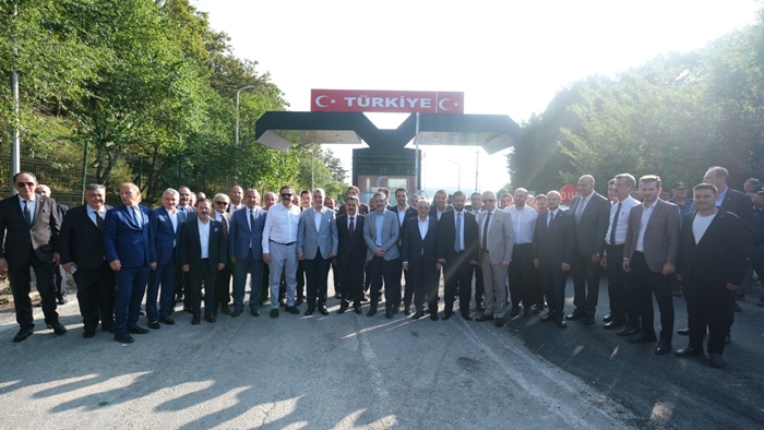 Ticaret Bakanı Dereköy Sınır Kapısı'nda Yenileme Müjdesi Verdi