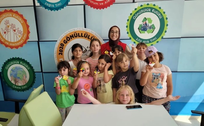 Sadece minik eller ve hayal gücü vardı