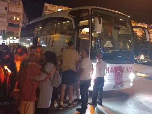 Son kafile kutsal topraklardan geri döndü