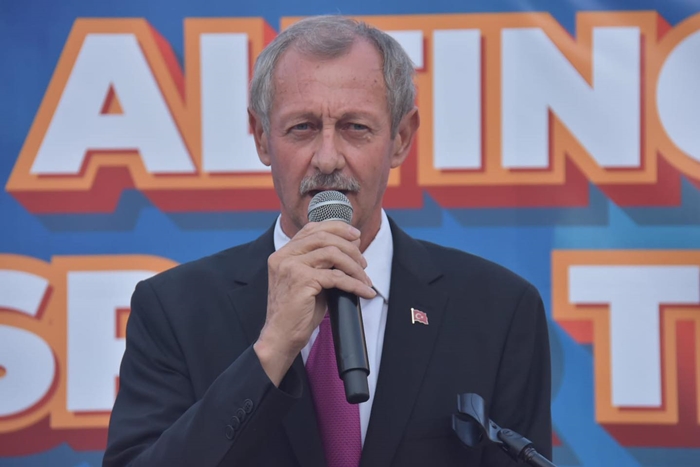 Başkan Uzunlar “Şehrimize ve mahallemize hayırlı olsun”
