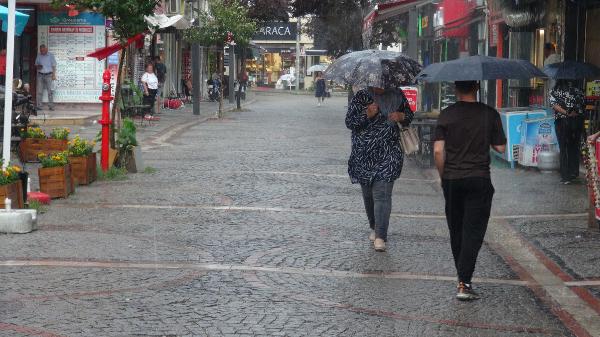 Edirne'de sağanak etkili oldu