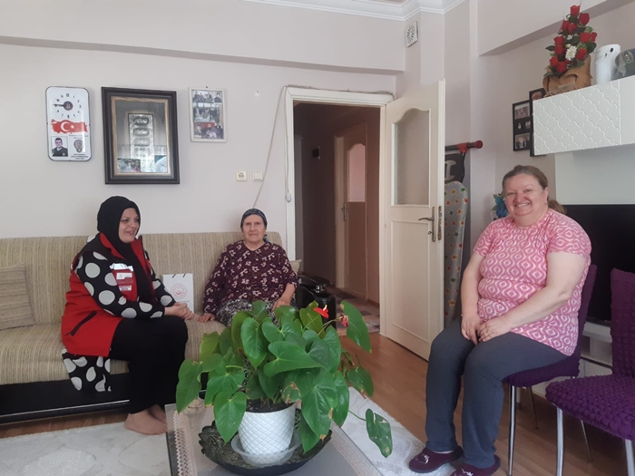 Şehit aileleri ve kabirleri ziyaret edildi