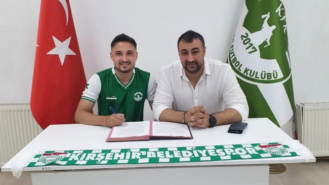 Tokcu Kırşehir FK ile 2 yıllık sözleşme imzaladı