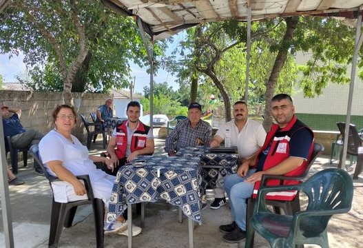 Ailelerin ihtiyaçlarına ve sorunlarına birebir temas