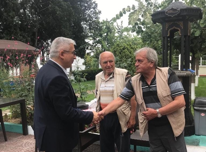 Müdür Uysal’dan huzurevi sakinlerine ziyaret