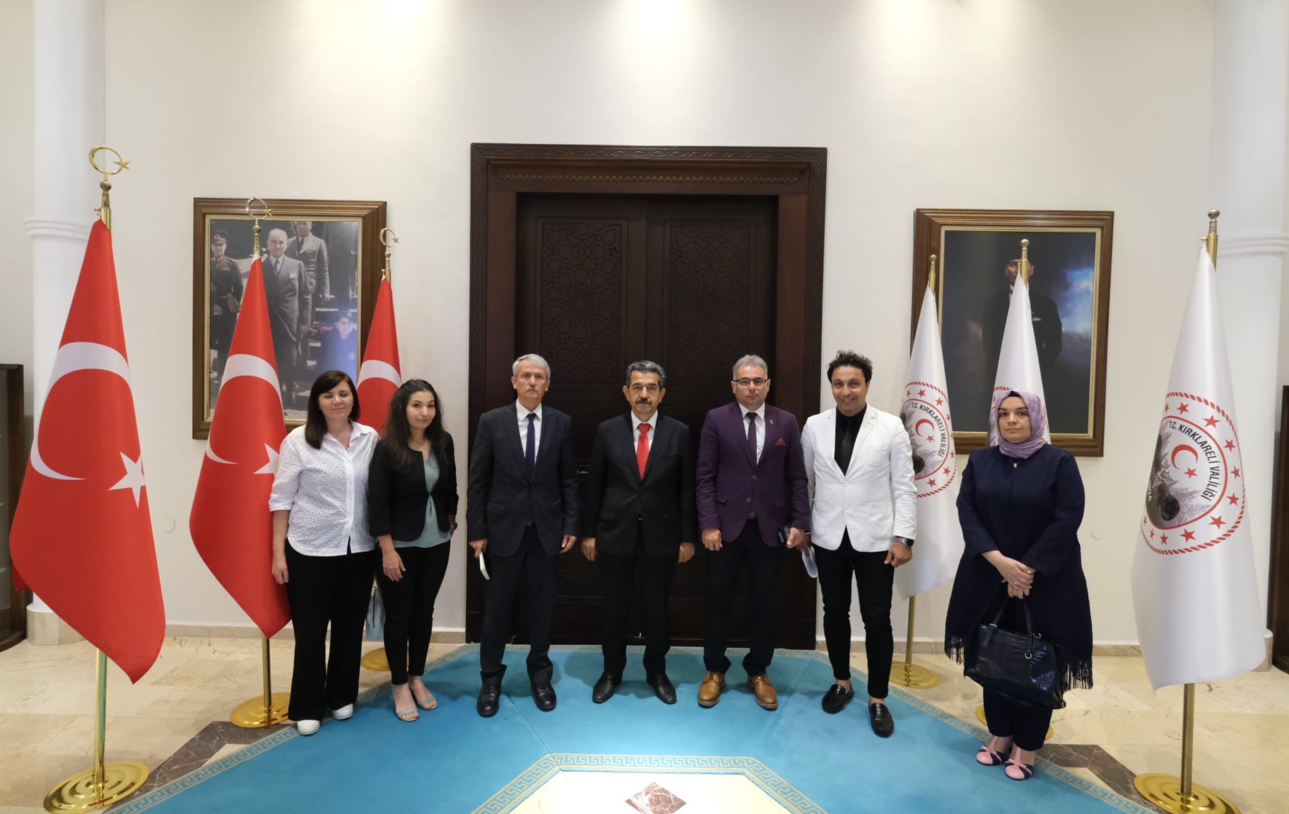 Vali Birol Ekici, LGS’de tercih yapacak öğrenci ve velilere çağrıda bulundu;