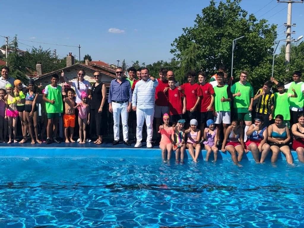 Alpullu Belediyesinden Yüzme Kursu