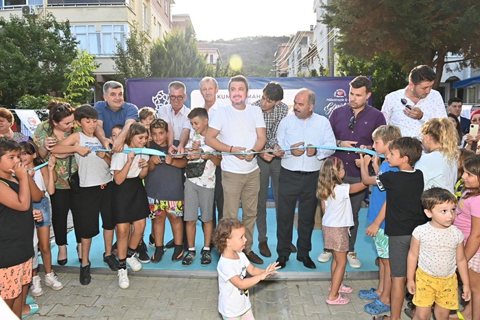 Kumbağ Parkı mahalle sakinlerine sosyalleşme ve dinlenme fırsatları sunacak