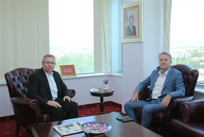 Emniyet Müdüründen Rektör Tabakoğlu’na Veda Ziyareti