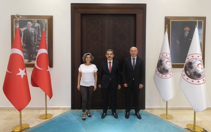 Vali Ekici kamu spotunu izleyerek bilgiler aldı