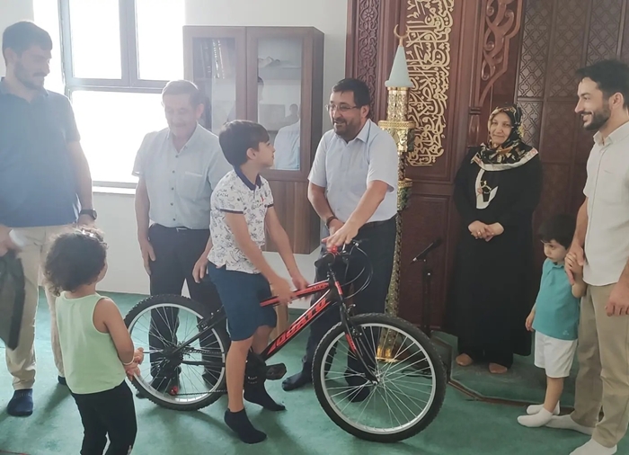 Yaz Kur’an Kursu öğrencilerine ödül