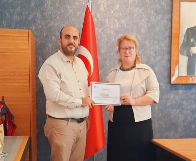 Başhekim Derdiyok’a Başarı Belgesi