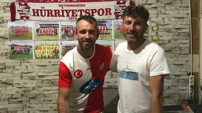 Rüstem Bekaroğulları Hürriyetspor ile anlaştı