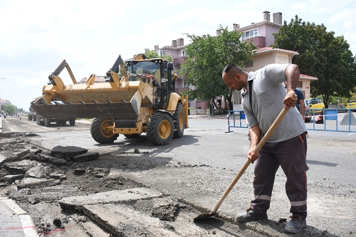 İstasyon Caddesi Bedelsiz Yenileniyor