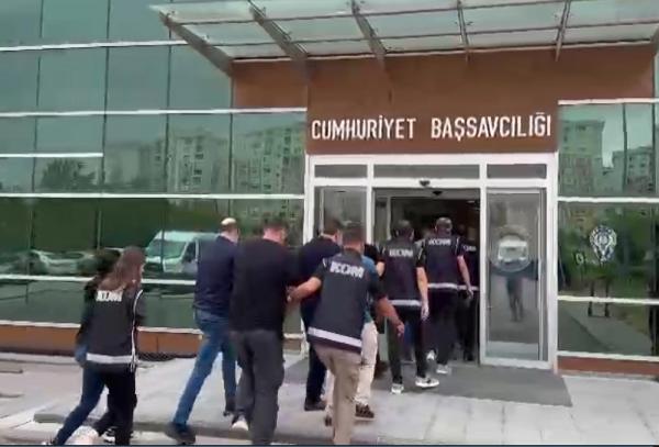 Ahmet Nur Çebi'nin firmasından 50 milyon dolarlık dolandırıcılıkta 4 tutuklama