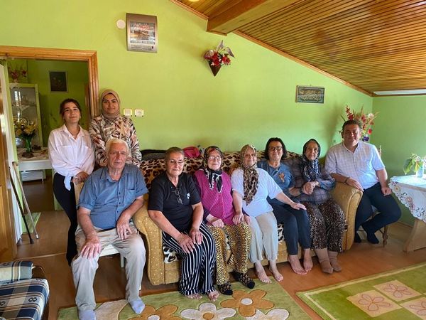 Huzurevi Sakini İzinli Gittiği Evinde Ziyaret Edildi