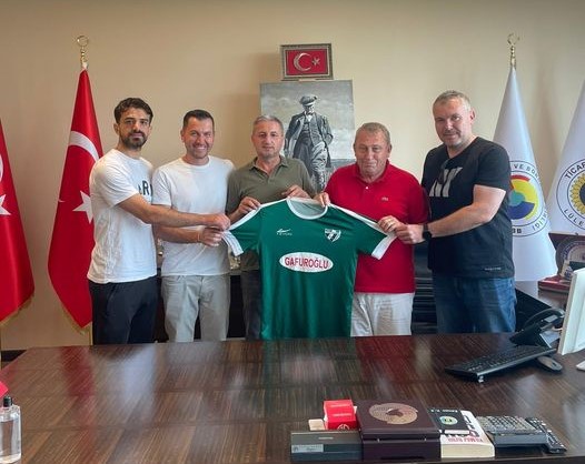 Yıldırımspor 14 Futbolcuyla Anlaştı