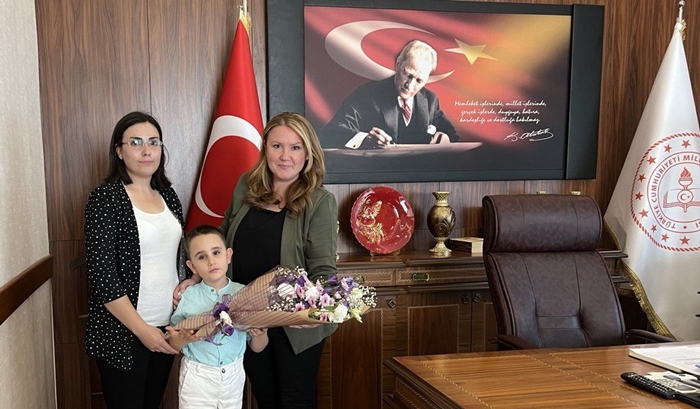 Görme Engelli Öğrenciden “Hayırlı Olsun” Ziyareti