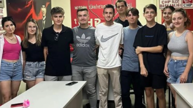 Halkçı Liseliler Stratejileri Belirlemek Üzere Toplantı Düzenledi