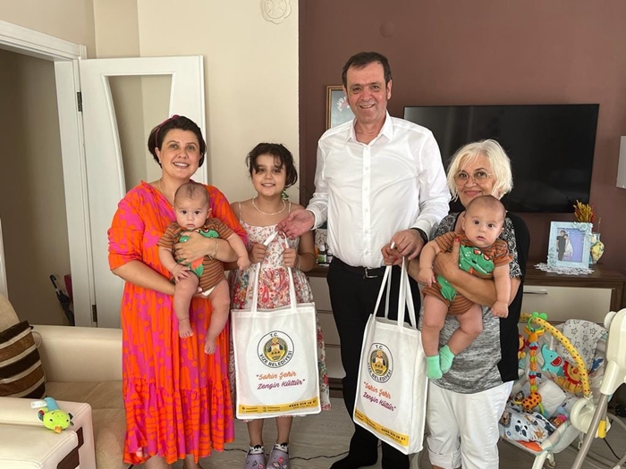 Başkan Özalp, “Hoş Geldin Bebek Projesi'yle Yeni Doğan Ailelerinin Yanında