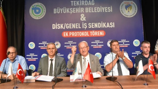 Ek zammı davul zurna eşliğinde kutladılar