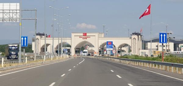 Yunanistan'daki yangın nedeniyle İpsala Sınır Kapısı'ndan çıkışlar durduruldu