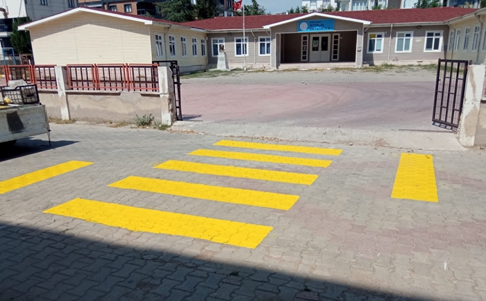 Yollar yeni eğitim öğretim yılına hazırlanıyor
