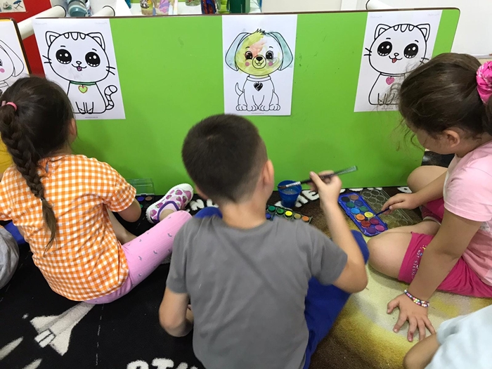Çocuklar Hem Eğleniyor Hem Öğreniyor