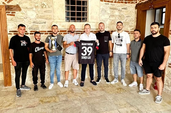 Başkan Ilık’a “39 Numaralı Forma”