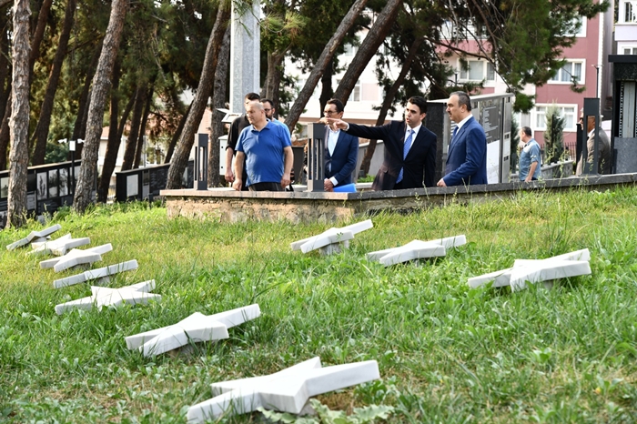 Vali Soytürk’ten Kurtçeşme Çanakkale Şehitliği’ne Ziyaret