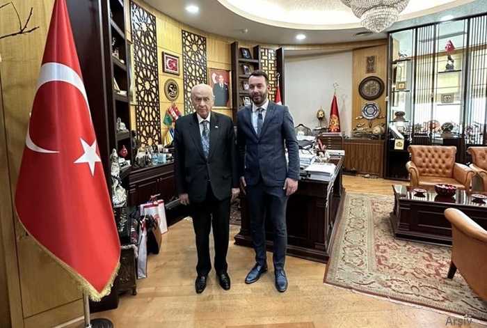 Başkan Şenyiğit “Halkın sönmeyecek meşalesi ateşlendi”