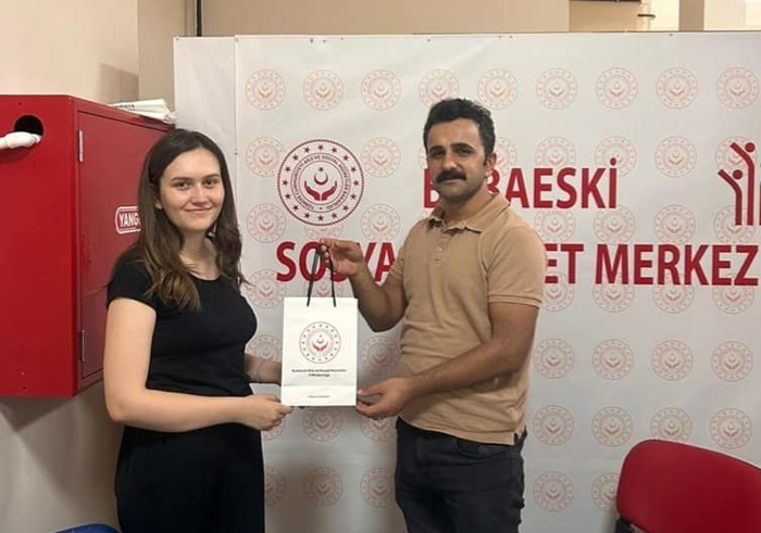 Stajer Öğrenciye Katkılarından Dolayı Teşekkür Edildi