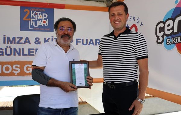 Ünlü Yazar Ahmet Ümit’ten Çerkezköy’de İmza Günü