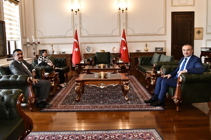 Eski Tekirdağ Valisinden Yeni Valiye Hayırlı Olsun Ziyareti
