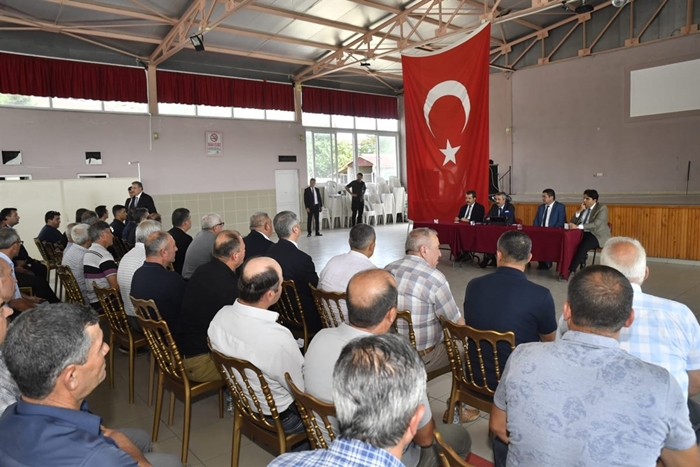 Vali Sezer Lalapaşa Muhtarlarını ve Halkını Dinledi