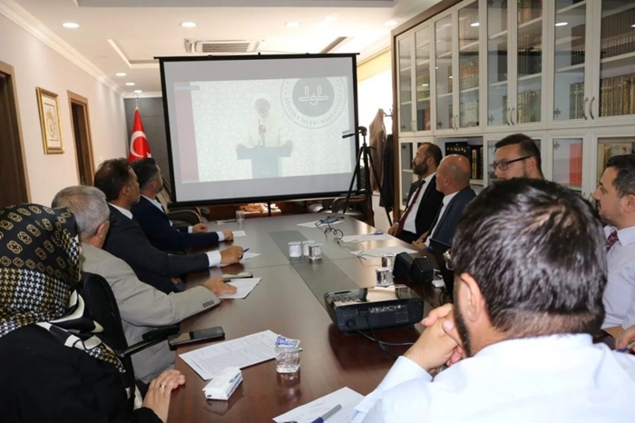 Çevrim İçi Toplantıya Katıldılar