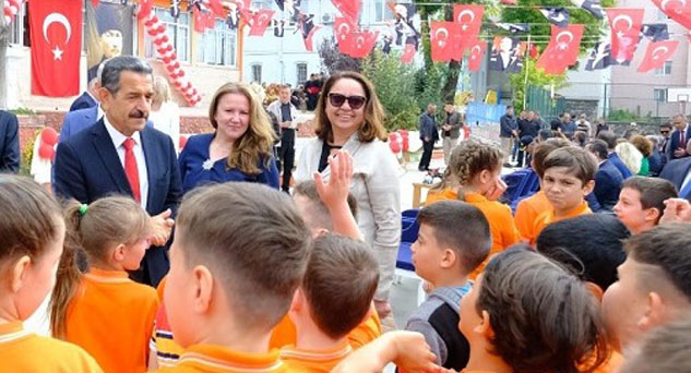 Vali Ekici başarılı ve sağlıklı bir yıl diledi