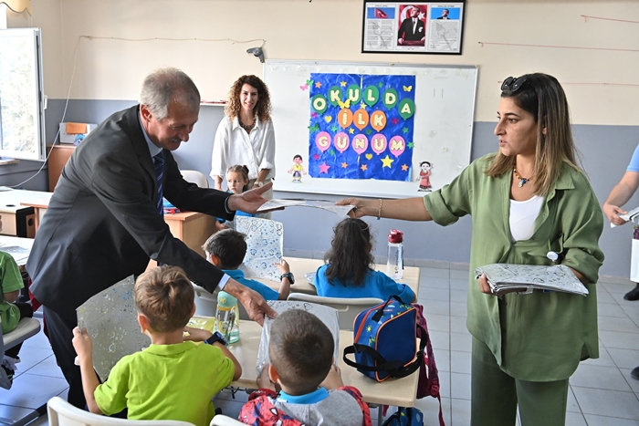 Başkan Uzunlar “Bilgi ve Sevgi Dolu Bir Eğitim Yılı Olsun”