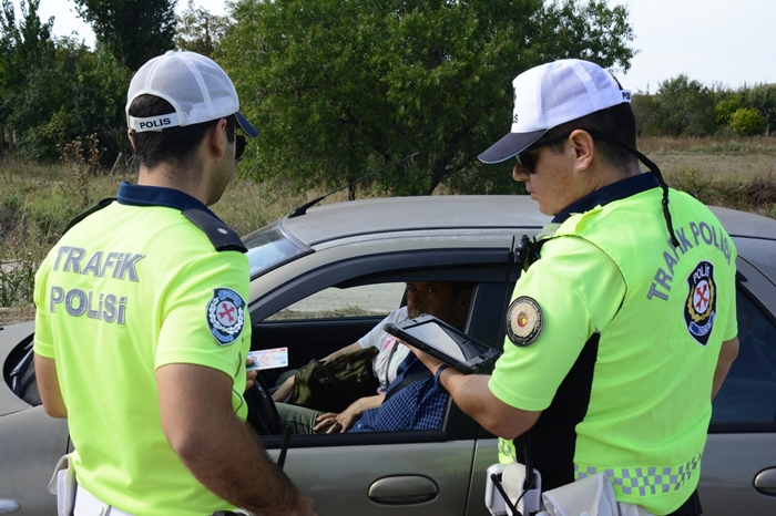 Trafikteki 6 Bin 64 Araç Kontrol Edildi