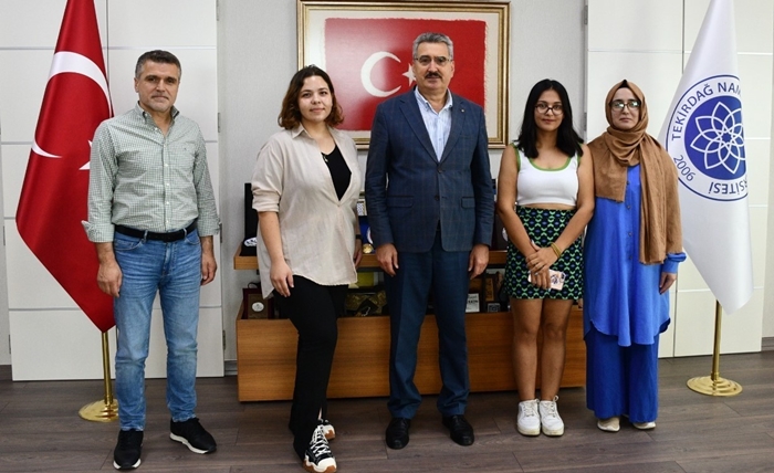 Öğrencilerden Rektör Şahin’e Ziyaret
