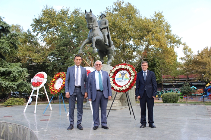 Akarca; “Ahilik; ticaret ile ahlakı buluşturan hayat düsturudur”