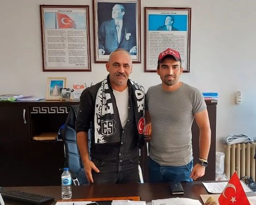 Evrensekiz Evrenspor’dan Okul Müdürüne Ziyaret